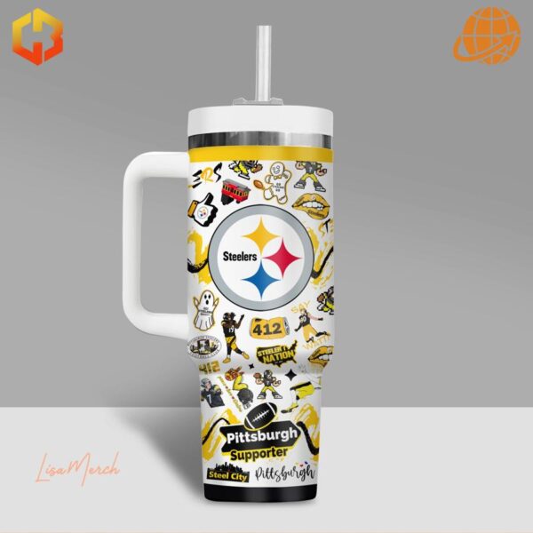 Celebrate Steelers Nation with every sip from this Pittsburgh Steelers NFL Stanley Tumbler, adorned with the iconic team logo and city symbols.